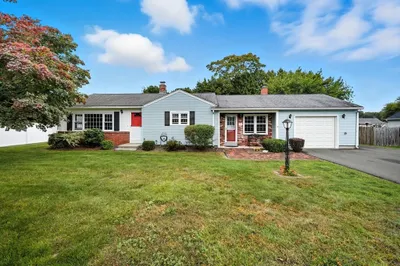 92 Highland St 1