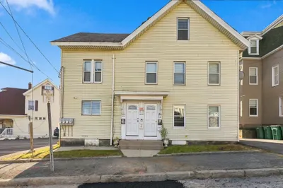 114-116 Laurel St 1