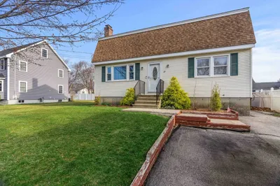 25 Floyd Ave 1