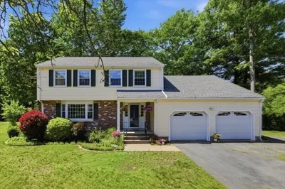 27 Kennel Hill Dr