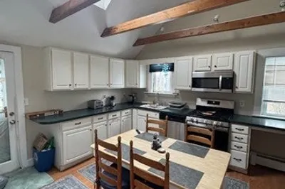5 Vine St #2