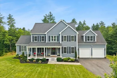 8 Paddock Cir 1