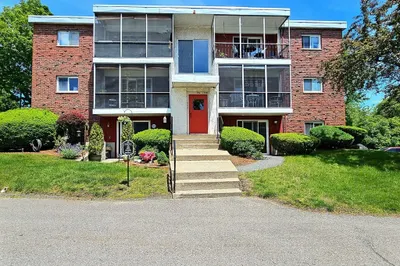 142 West St #6 1