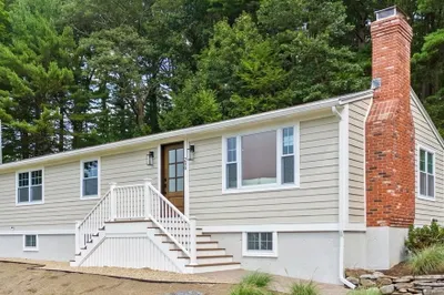 200 Green St 1