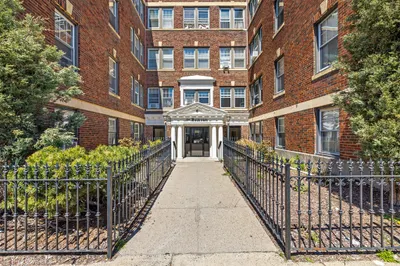 68 Linden St #49 1