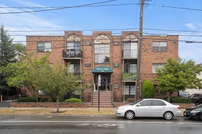 358 Broadway #5