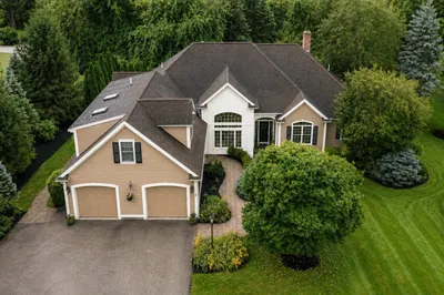6 Watkins Ln 1