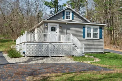 125 Singletary Ave 1