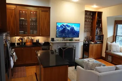 11 Milford St #4