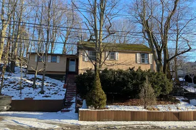 9 Walden Pond Ave