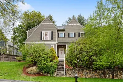 38 Paul Revere Rd 1