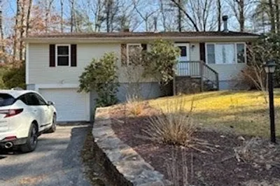 19 Ridgewood Cir 1