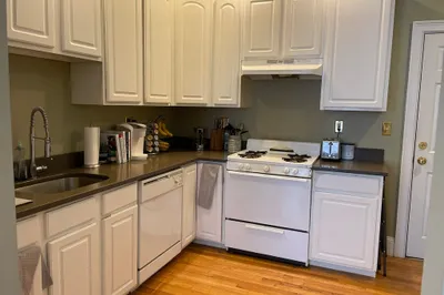 320 W Broadway #1