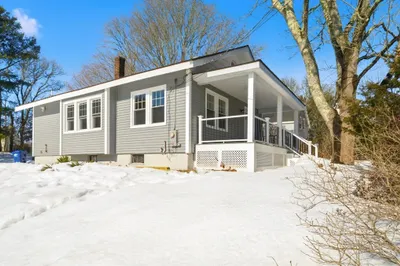 12 Oakdale St