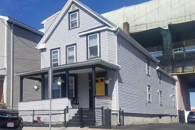 78 Chestnut St