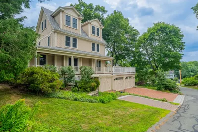 79 N Hancock St 1