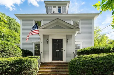 24 Maple Street 1