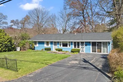 242 Carl Ave 1