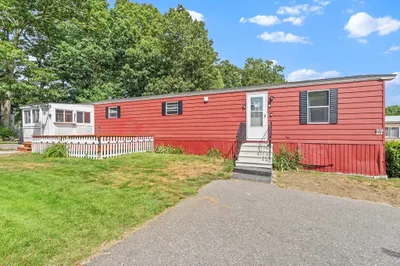 32 Kevork Ave 1