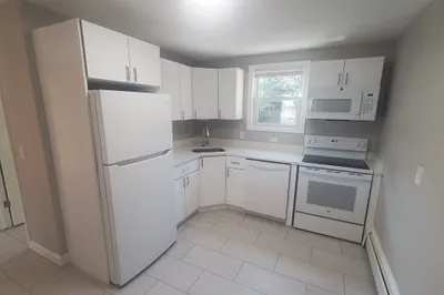 433 Sea Street #3 1