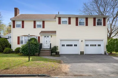 4 Bay View Cir 1