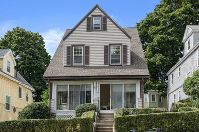 42 Bigelow St 1