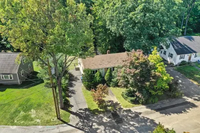 89 Hickory Rd