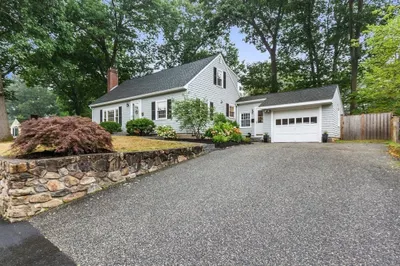 263 Linden St 1