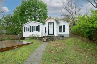 14 Kenmore St 1