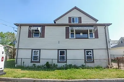 90 Lisbon St 1