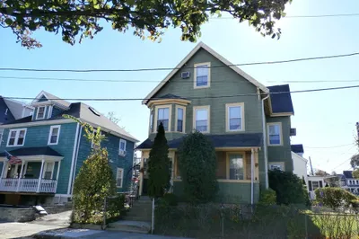 28 Shawmut St