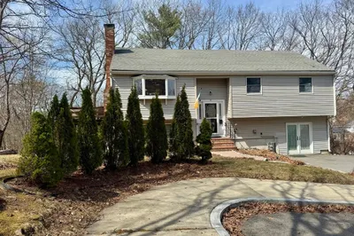 15 Curlew St #single