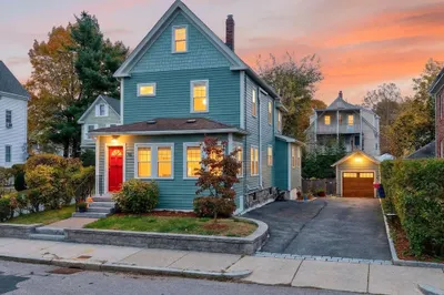 92 Roslindale Ave 1