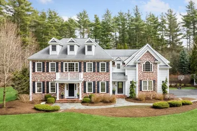 25 Cole Dr 1