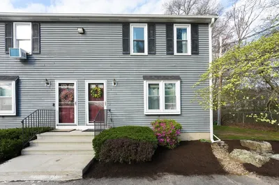10 Michaelson Dr #4 1