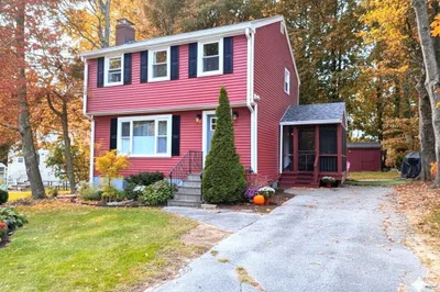11 Springwood Ave 1