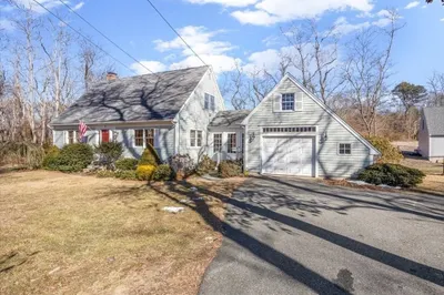 198 Old Plymouth Road 1