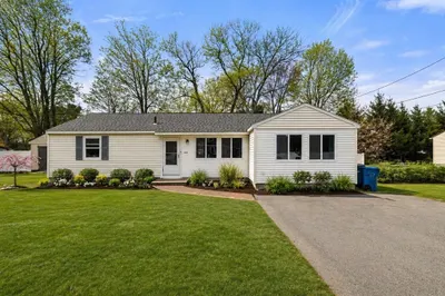 443 Pleasant St