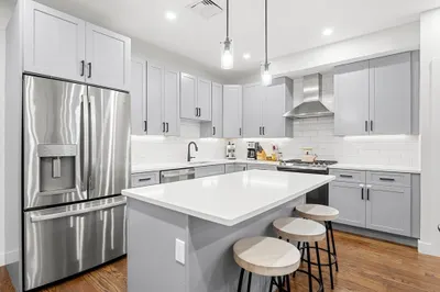 21 Lexington St #2