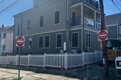 26 Alfred Street #1 1