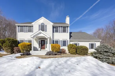 48 Laurel Dr 1