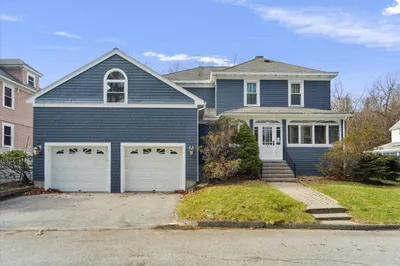 18 Robertson Rd 1