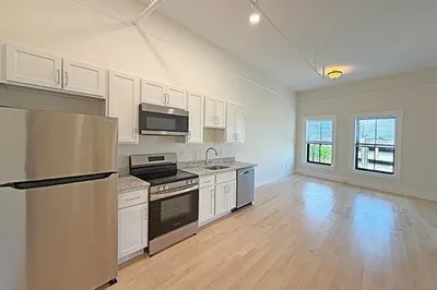 105 Paige St #508