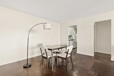 77 Pond Ave #1105