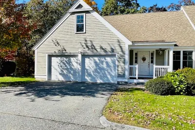 25 Flint Pond Drive #25 1
