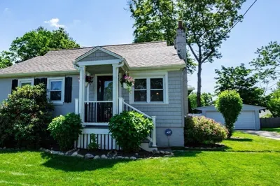 34 Summit Rd