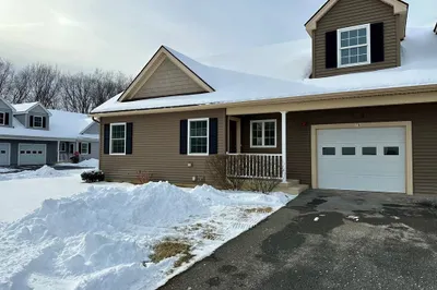 115 Elm Street #7B 1