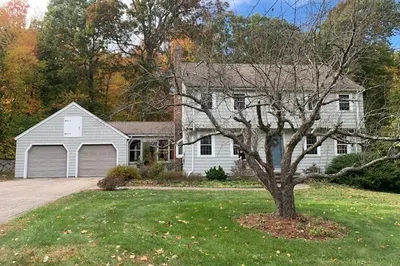 21 Footpath Road