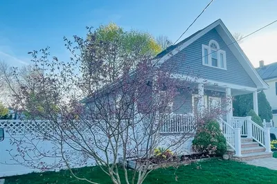 15 Bates Rd