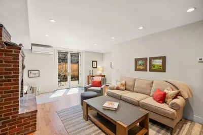148 Warren Ave #1 1